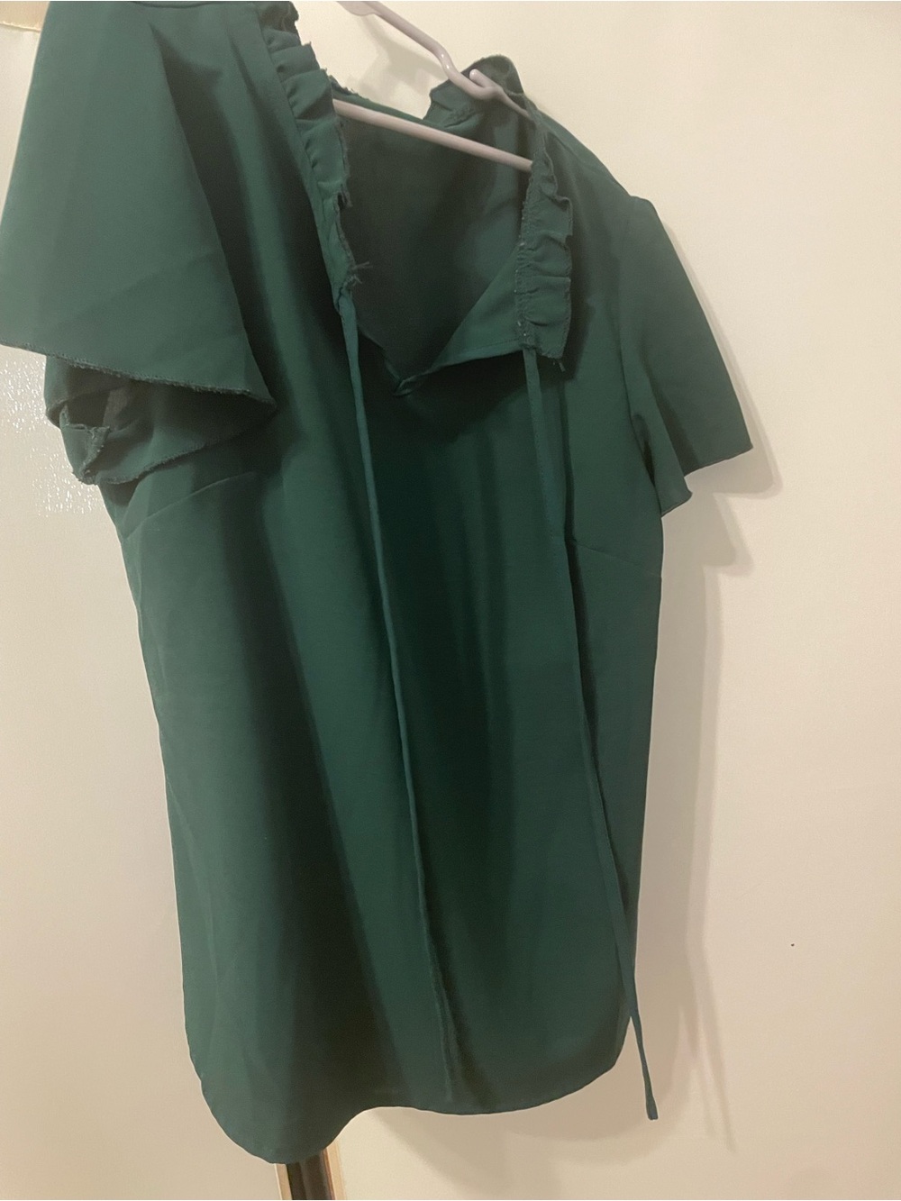 Green Ruffle Collar Womenās Blouse